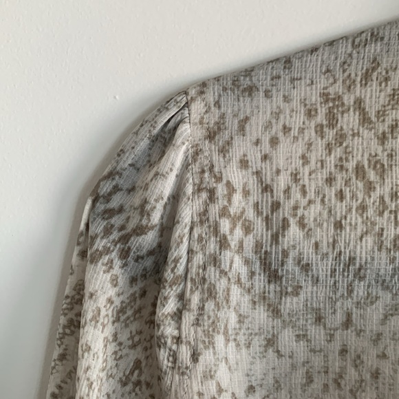 Avec Les Filled Animal Print Blouse - Picture 6 of 9